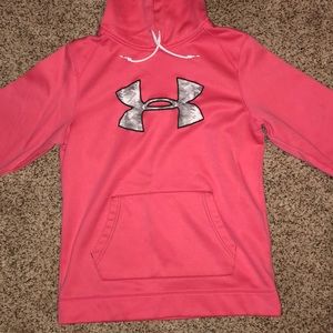 Under armour sweatshirt